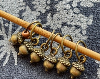 Bronze Acorn Snag Free Stitchmarkers, Yarn Jewelry, Gift for Knitters, Notions for Knits, Yarn Jewelry
