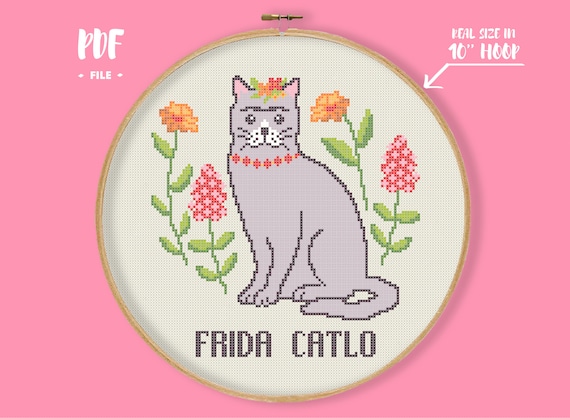 Frida Catlo Cross Stitch Pattern, frida kahlo cat design, flower wreath embroidery, flowery design, cat lover gift, punto de cruz moderno