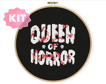 Korsstygnskit med blodig text och citat, gotiskt broderi, handarbete med Halloween-dekor, enkelt pyssel med skräckmotiv