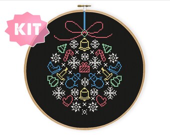 Kit punto croce con simboli natalizi, decorazioni invernali fatte a mano, ricamo a palline per l'albero di Capodanno, regalo di pupazzo di neve con fiocchi di neve Xstitch