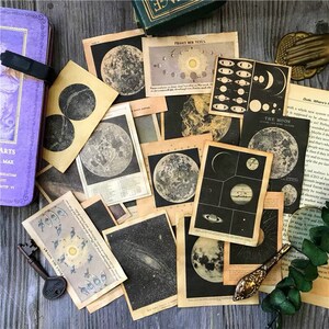 16Pcs Coffee Stain vintage Planets Papier, Papier de phase de lune teint au café, Papier teint à la main, Papier de collage d’univers, Fournitures de journal