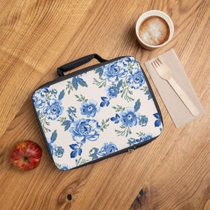 Blue Floral Lunch Box, Insulated lunch box, School lunch, Reusable lunch box, women&#39;s lunch, kids lunch, work lunch bag, eco-friendly lunch