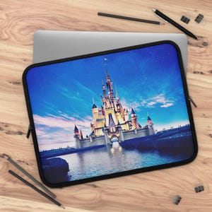 Etui na laptopa z motywem zachodu słońca w zamku Kopciuszka, pokrowiec na laptopa, torba na laptopa, pokrowiec na komputer, pokrowiec na laptopa inspirowany Disneyem, gadżety z motywem zamku