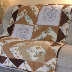 Beach Rides Quilt,horse rides on the beach, twin size quilt blanket.  this cotton quilt will wrap you in cozy memories of summer fun.