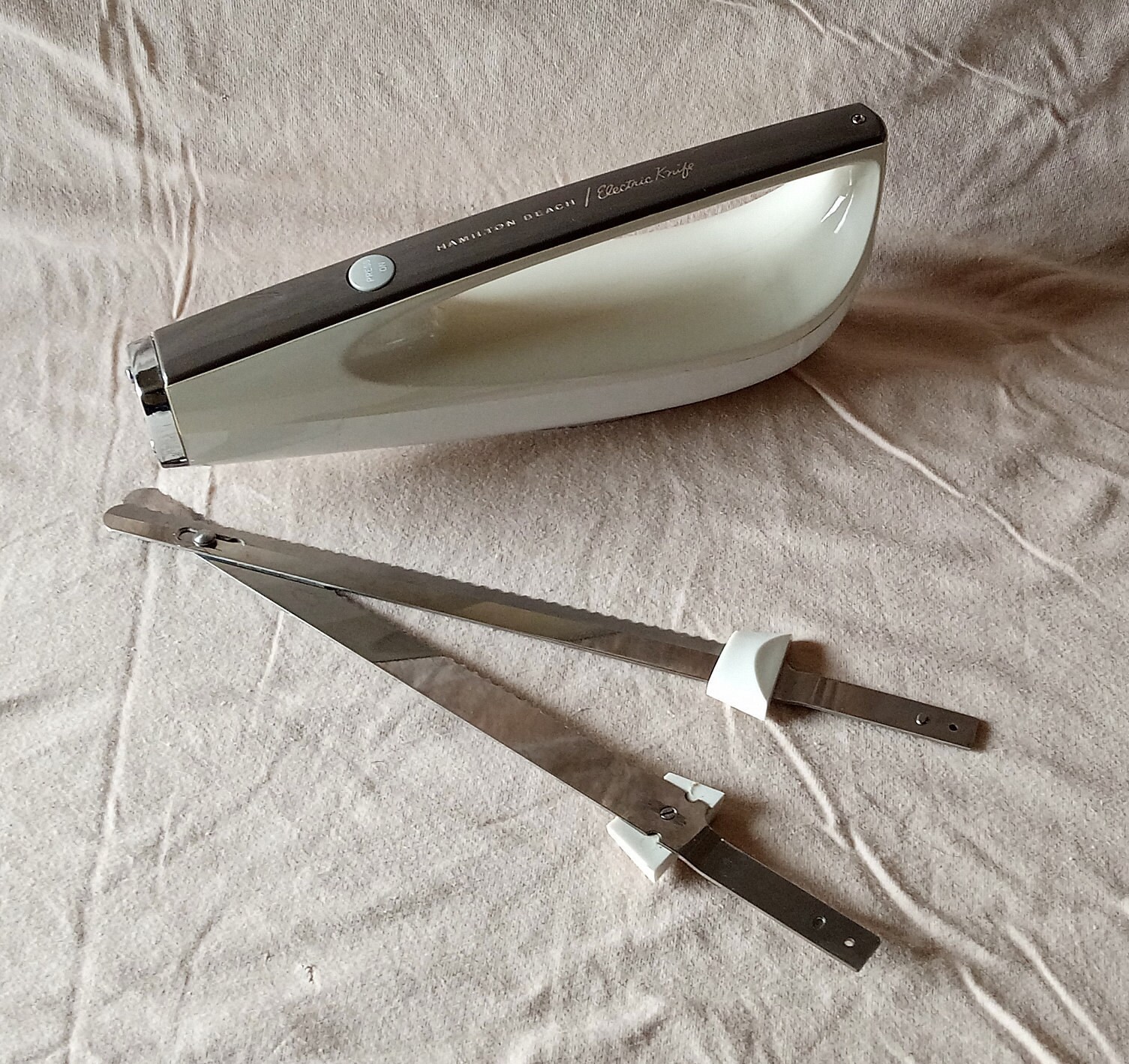 Hamilton Beach Electric Knife Model 270, Division of Scovill Mfg., Top