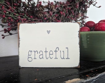 Grateful Mini Wood Sign, Inspirational, Tiered Tray Decor