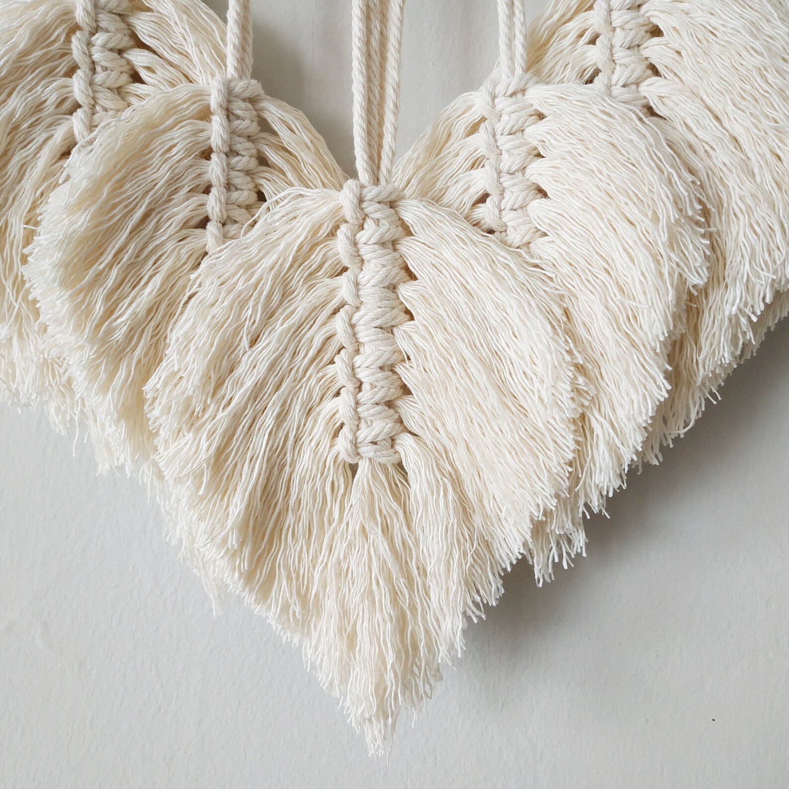 Makramee Wandbehang Handgemacht - Boho Deko Blatt Feder Design