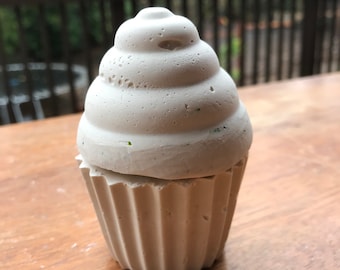 Painting Kits // Kids Craft Kit // Kids DIY Art // Cupcake Painting // Gifts for Kids // Paint Party // Ceramic Painting Kits