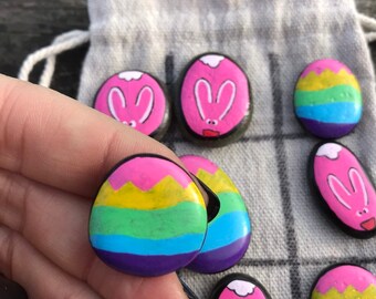 Kids Easter Gift // Rock Tic Tac Toe // Kids Easter Idea // Tic Tac Toe Game // Painted Rock // Kids FE Gift // Easter Basket Stuffer