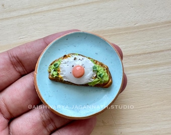 Imán para nevera con tostada de aguacate, minicomida para el desayuno, regalos para amantes de la comida en miniatura.