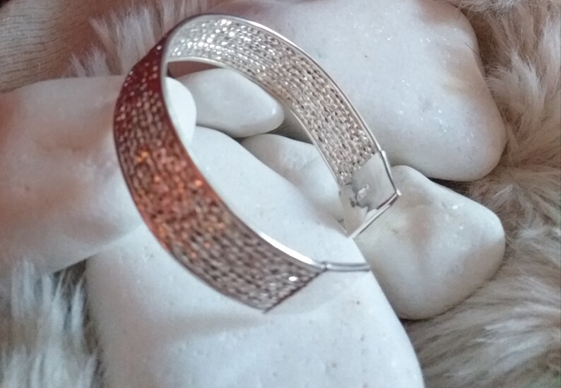 Petite love 925 solid silver bracelet Beautiful Bracelet Glossy Silver Bracelet gift for Lady
