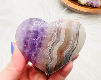 Tallados de corazones de amatista, corazones de amatista y ágata, corazones de cristal pulido, corazón de cristal púrpura