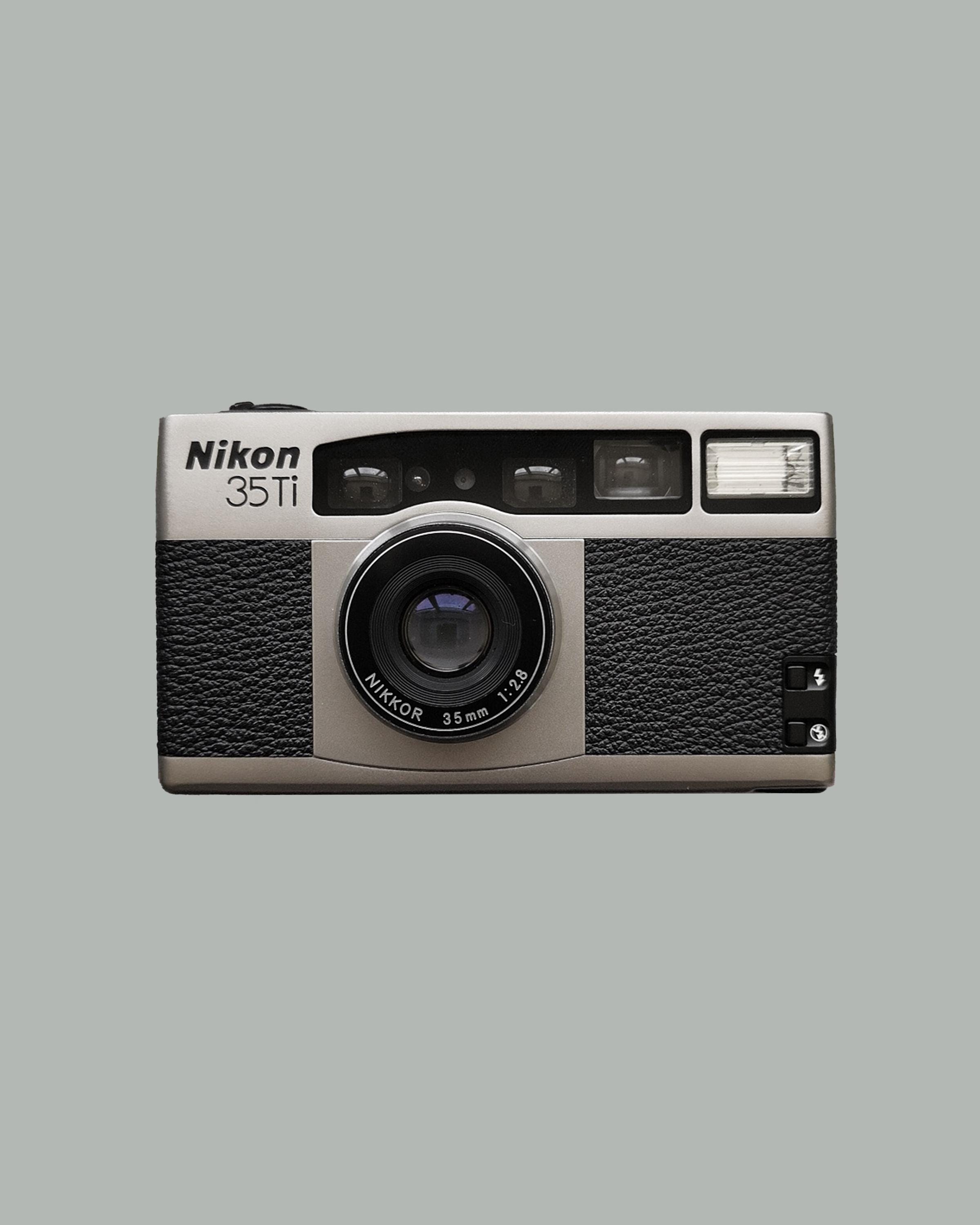 ニコンTi35 Nikon 35Ti Point & Shoot Compact Film Camera NIKKOR 35mm 1