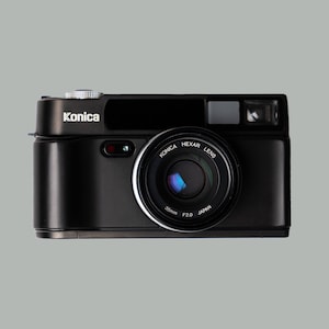 Konica Hexar / Vintage / Point and shoot / Analog camera / 35mm / Film Camera