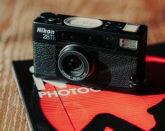Nikon 28Ti / チタン製コンパクトフィルムカメラ / ヴィンテージNikon