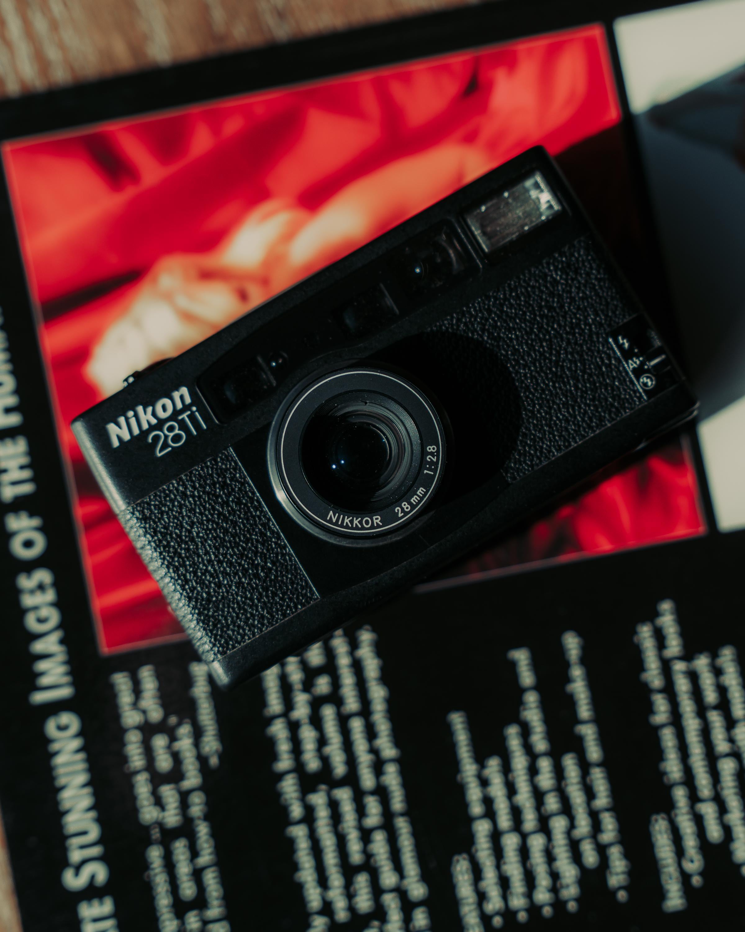 Nikon 28Ti / チタン製コンパクトフィルムカメラ / ヴィンテージNikon