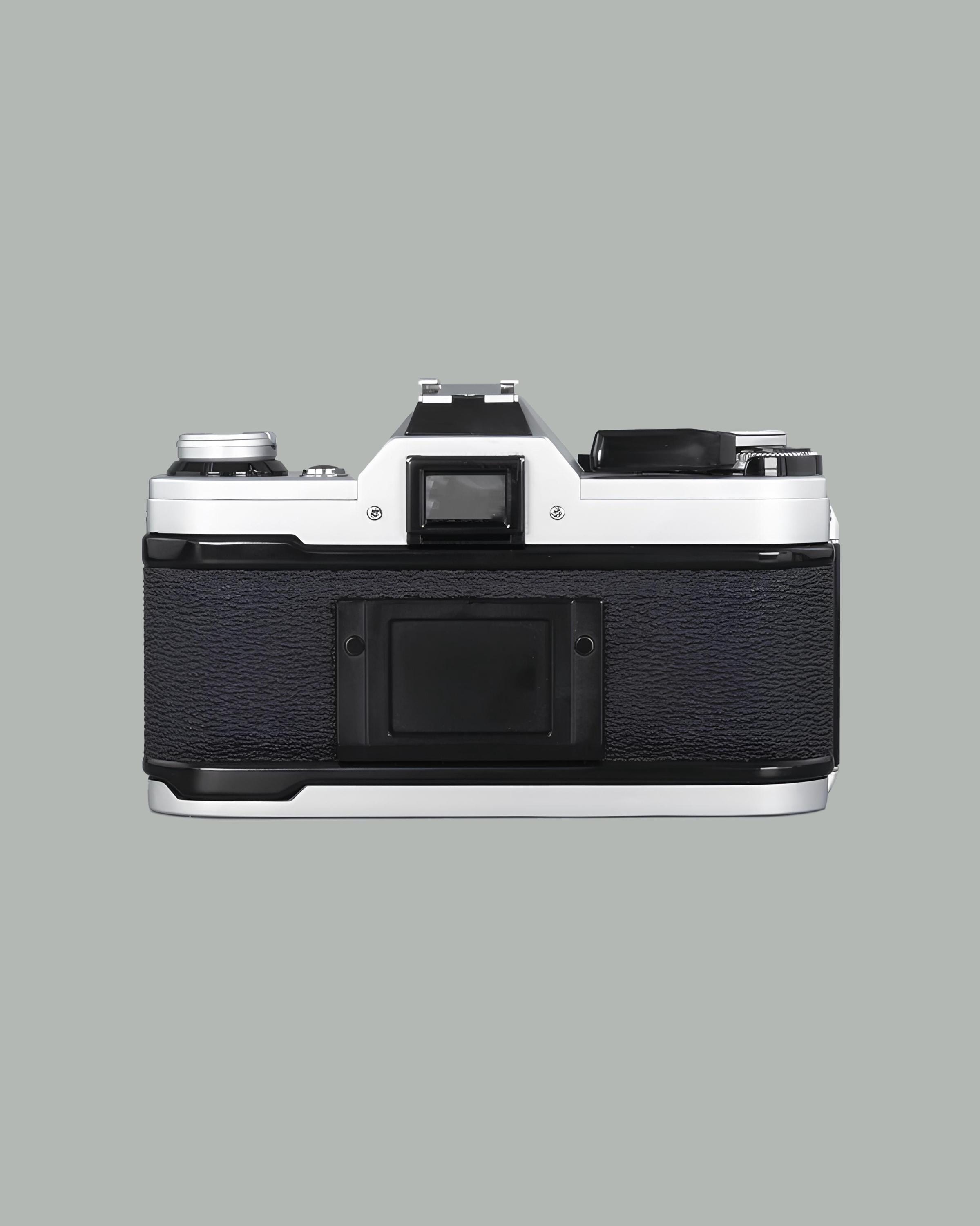 Canon AE-1 35mm Film Camera / 50mm 1.8 Lens / Vintage Camera