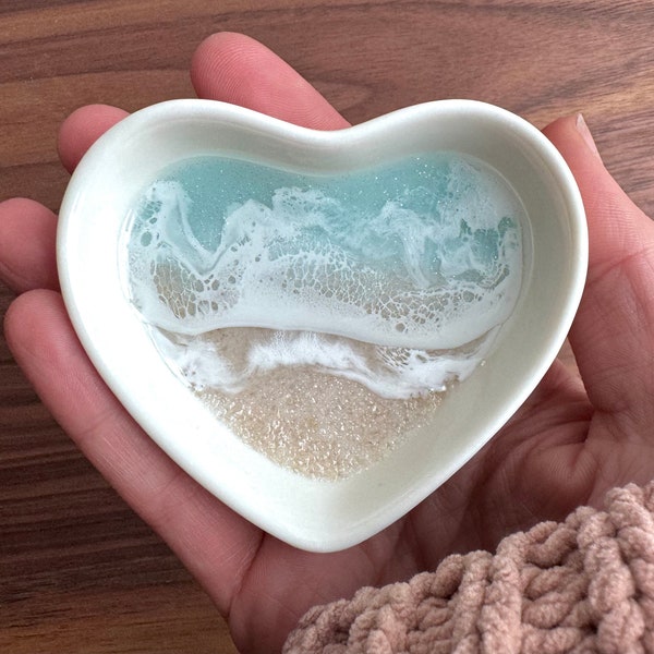 Cinderella Water Ring Dish, Personalized Beach Ceramic Heart for Wedding Anniversary Gift for Engagement Gift from Realtor Side Table Decor