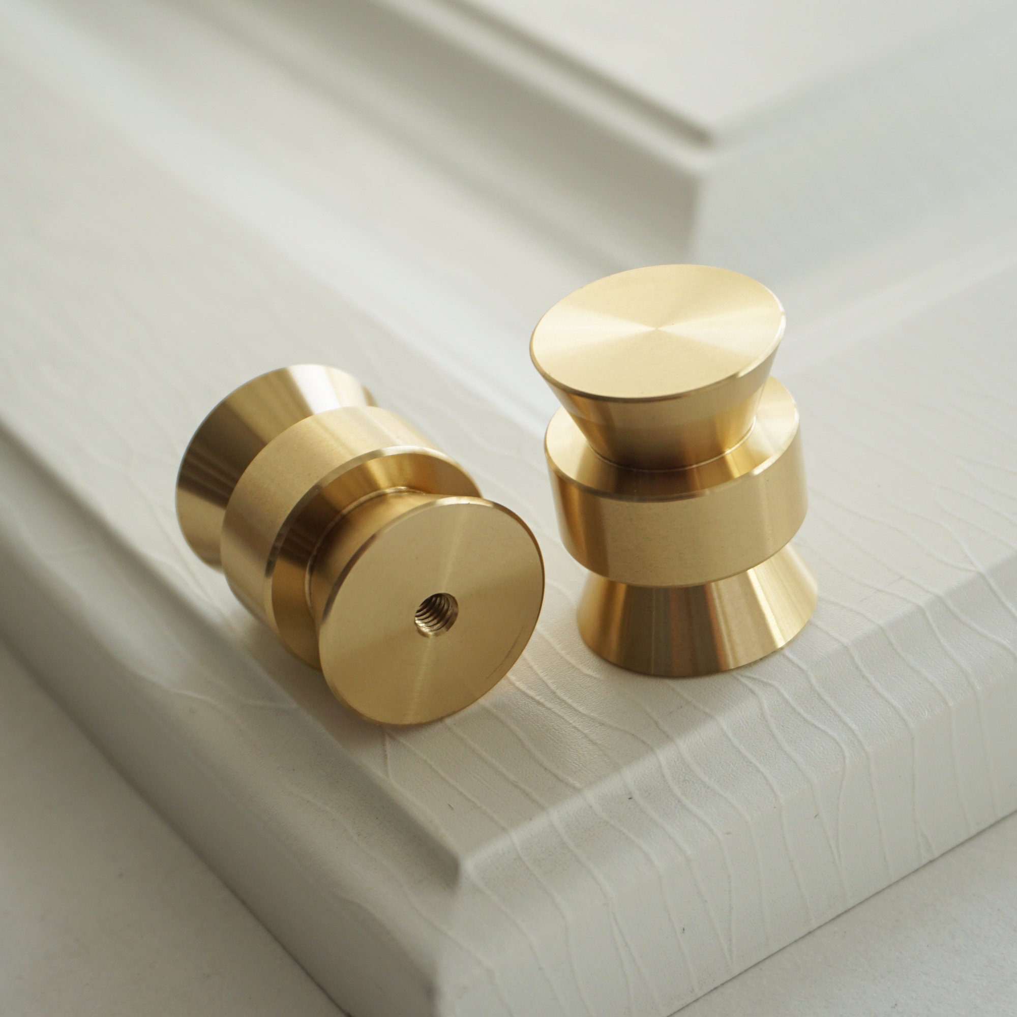 6-Pack Gold Heart Cabinet Knobs - Brass Drawer Pulls For Kitchen & Bathroom Furniture