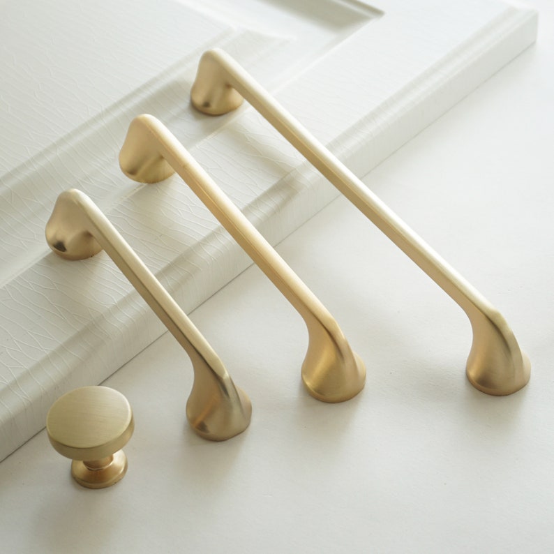 3.78'' 5'' 7.55''Cabinet Door Handles Brushed Brass Dresser Drawer Knobs Pulls Cupboard Handle Kitchen Closet Wardrobe Hardware Pulls 192 mm 