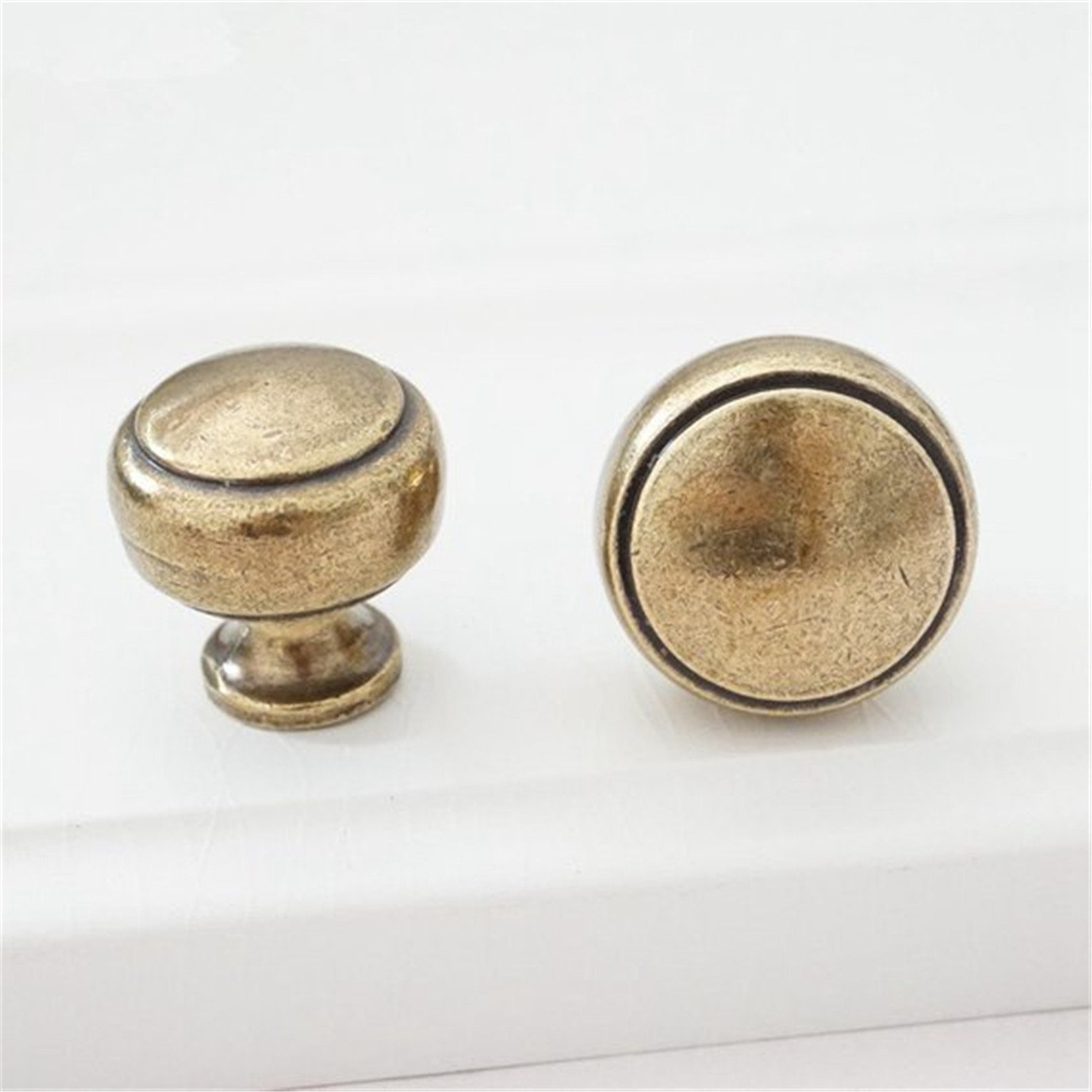 Vintage Dresser Knobs Drawer Knobs Pulls Handles Knobs Etsy