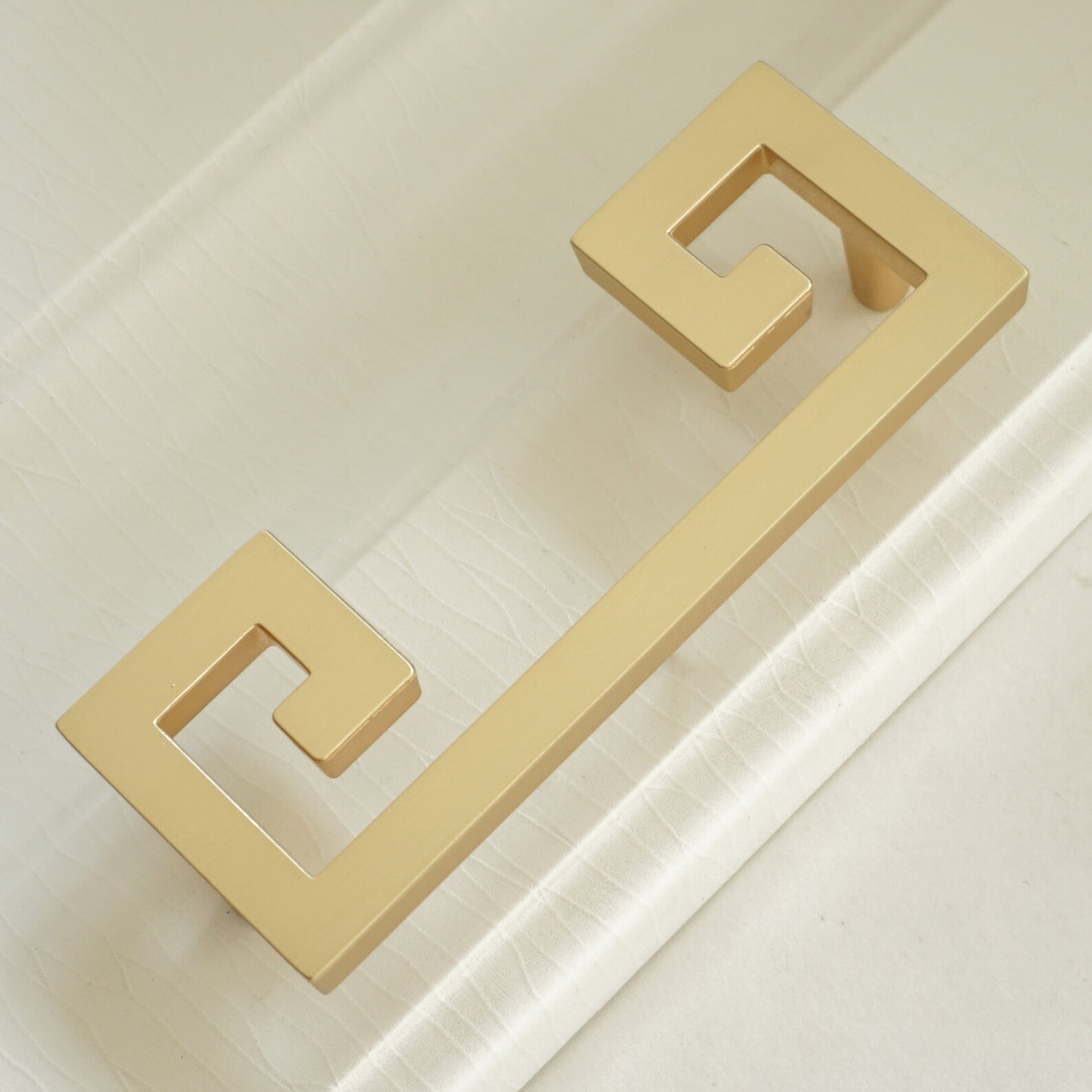 Brushed Brass Kitchen Cabinet Door Knob – 25mm Cupboard Drawer Handle – M4TEC