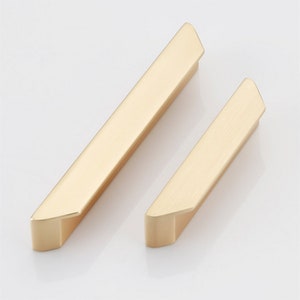 1 1/4"  2 1/2'' Brushed Brass Dresser Pulls Drawer Knobs Handles Pulls  Kitchen Cabinet Door Handle Pull Hardware 32 64mm