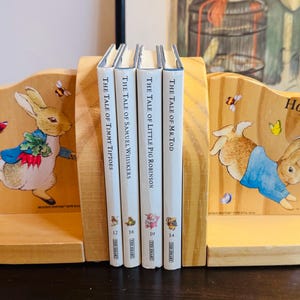 Beatrix Potter "Peter Kanin" Bokstöd i trä