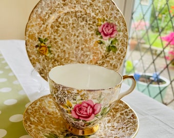 Royal Tron 'Rose' Trios Komplette Abdeckung in Gold Filigree fabelhaften Zustand - hand fertig