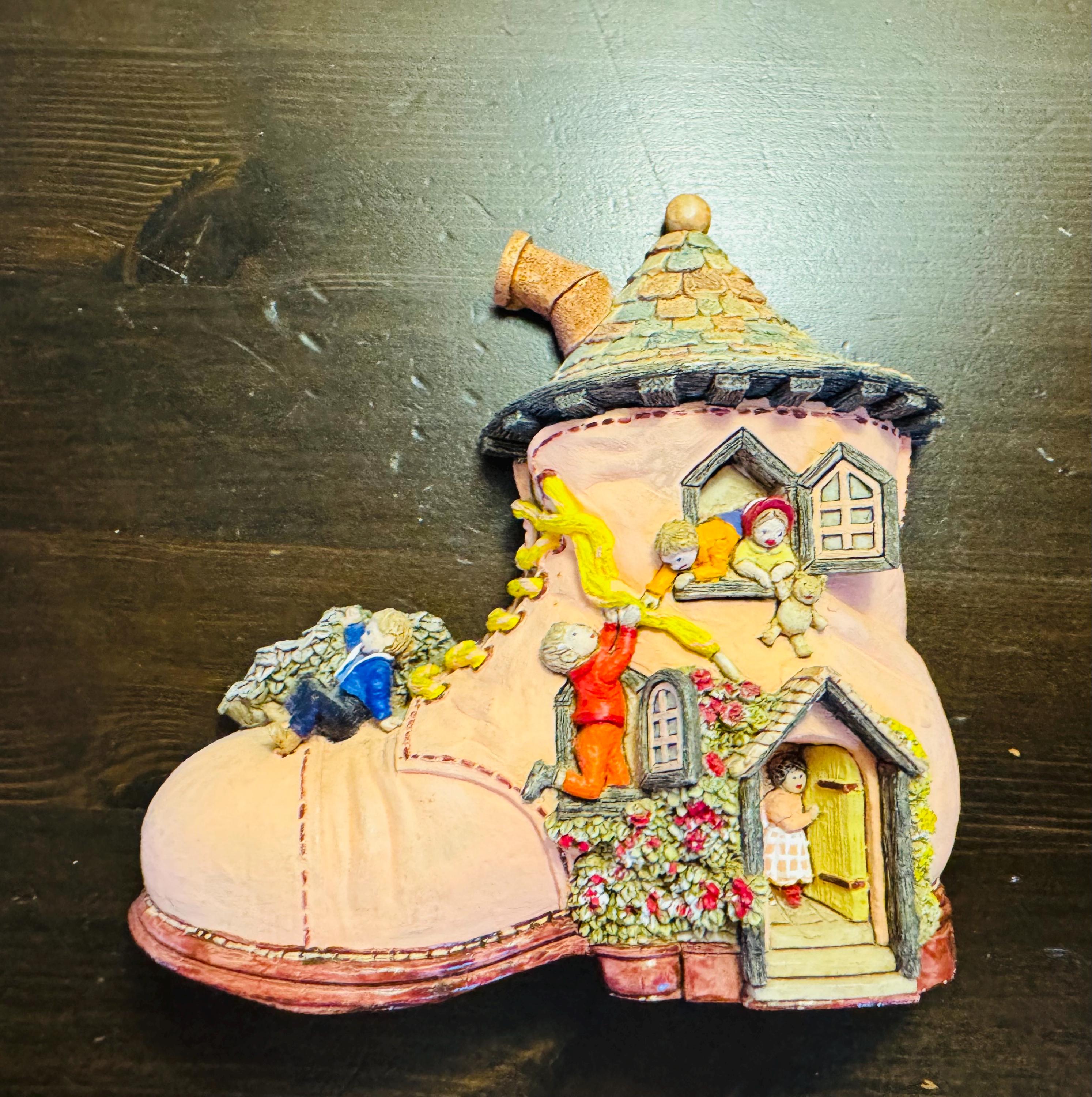 Lilliput lane rare - Etsy 日本