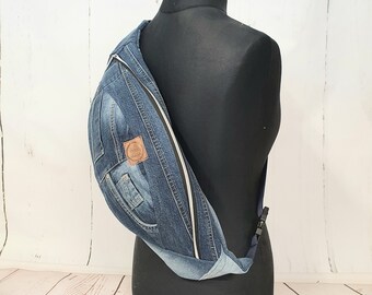 Blaue Umhängetasche ,Jeans Upcycling,  Jeans Recycling, Tasche aus Jeans,