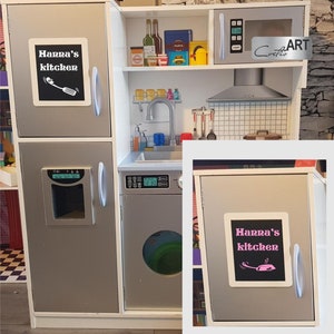 Adesivi con nome personalizzato per la cucina da gioco Decalcomanie in vinile Una scelta di sette immagini diverse Vinile decorativo per bambini