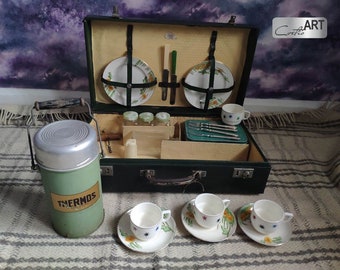 Rare Vintage 4 Person Brexton Picnic set 1920s/1930s Retro Camping, Campervan Original Box Antique Picnic set Thermos with cork Vintage Gift