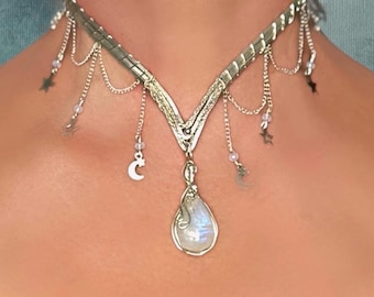 Wire Weaving Silver Choker Necklace: Heart Aurora Opal Gemstone