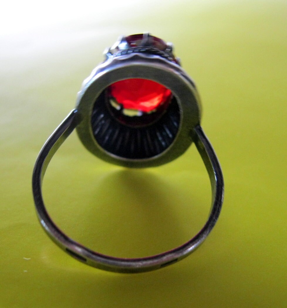 Bague Vintage URSS En Argent 875 Avec énorme Corindon - Bijou Ancien Et Massif