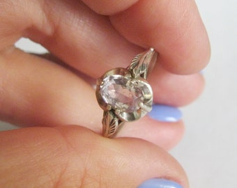 Delicate BEAUTY Vintage USSR Silver 875 Corundum stone ring RARE