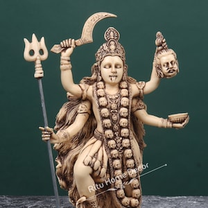 Marmordust Maa Kali-staty - Hinduisk gudinna (9,2 tum)