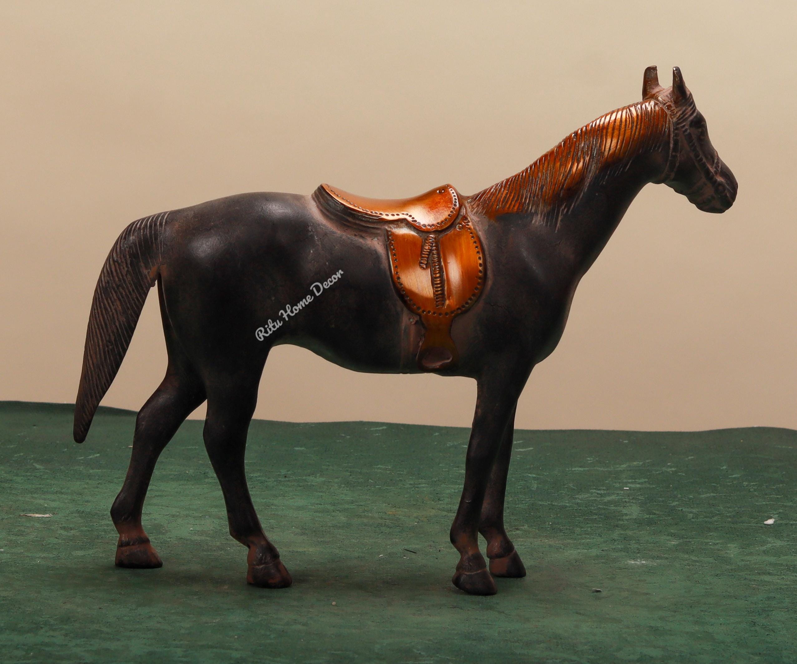 真鍮製馬の像（ホームデコレーション用） - アンティーク仕上げの動物
