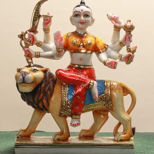 &quot;Iskon Maa Durga 15 &quot;-Statue - Maa Jagdamba Idol - Löwe Berg Adi Shakti Statue - Ma Amba Figur - Maa Yogini Statue - Hinduistische Göttin Statue