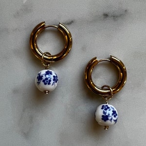 Gold and Blue Drop Earrings, Natural Stone Earrings, Gold earrrings, Gold Dangle Drop Earrings, Statement Earrings, Stainless Steel Gold,