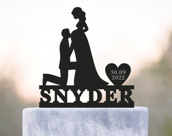 Pregnant wedding bride and groom cake topper,pregnant cake topper mr and mrs,pregnant bride cake topper,gender reveal cake topper,a482