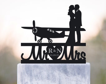 Airplane wedding cake topper,Pilot wedding cake topper,personalized aviation wedding topper,Vintage airplane cake topper bride groom,a555