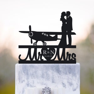 Airplane wedding cake topper,Pilot wedding cake topper,personalized aviation wedding topper,Vintage airplane cake topper bride groom,a555