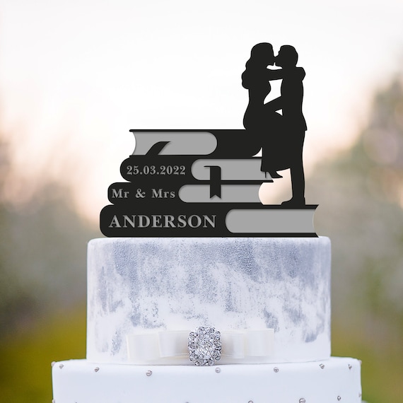 Custom Book lover wedding cake topper,book worm wedding topper,book nerd topper,book lover topper,bookish wedding Mr Mrs cake topper,a509