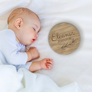 Nom de bébé, plaque gravée du nom de bébé, signe de naissance pour l&#39;hôpital, signe de bébé 3D personnalisé, cadeau de baby shower en bois, nom de bébé disque, BD49
