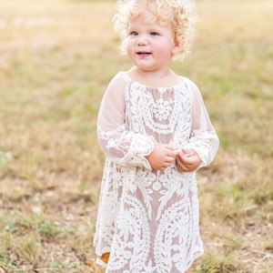 LONG SLEEVED VINTAGE Girls dress, Toddler Girls dresses, Boho toddler dresses, family photo dress, Vintage clothing, Handmade vintage dress