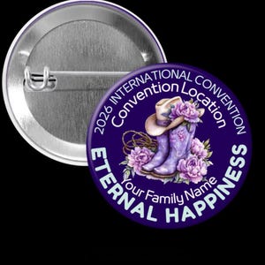 Puede incluir: Un botón morado con el texto "2026 International Convention Location" y "Eternal Happiness". El botón presenta un sombrero de vaquero, botas y flores. Un segundo botón es visible en el fondo.