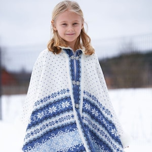 Beautiful Kid&#39;s wool poncho, Knit Poncho With Hood For Kids, Christmas Gift
