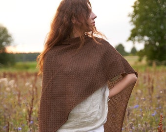 Poncho de lino con borlas: chal ligero de verano