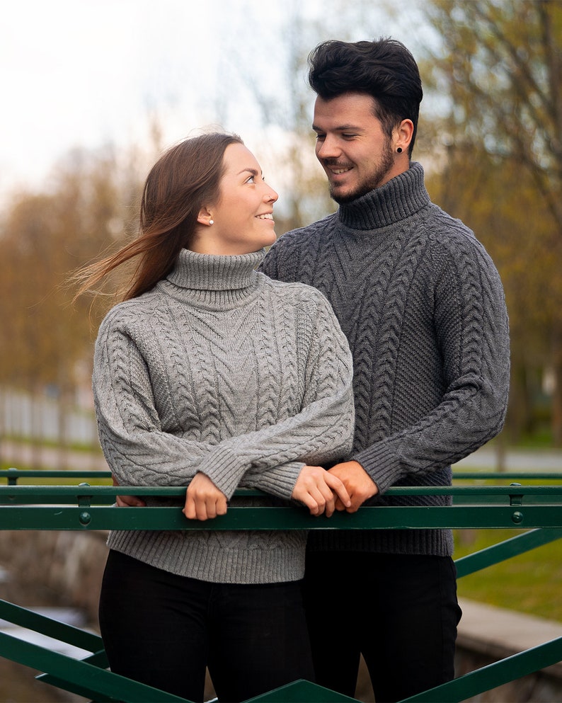 family look grey sweaters